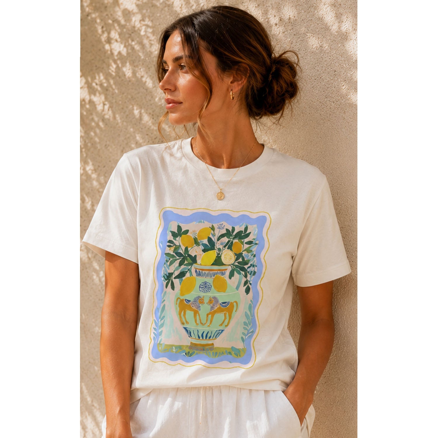 TShirt - Vase Lions & Lemons - White