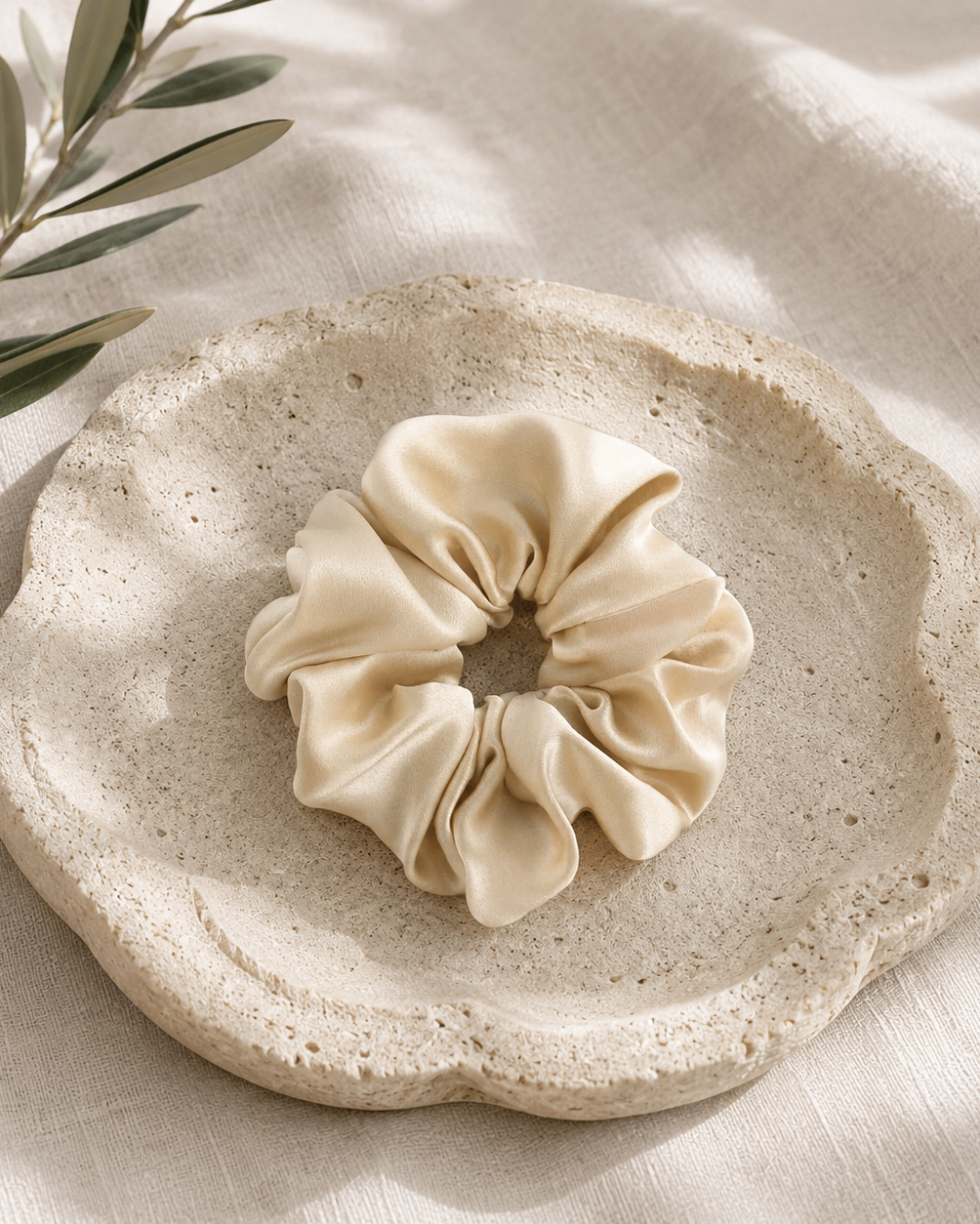Silk Scrunchie - Champagne